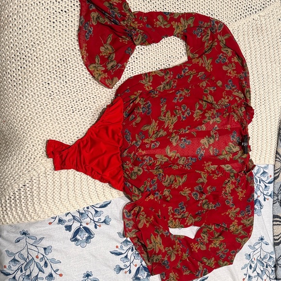 Missguided Red Floral Robe - Picture 1 of 11